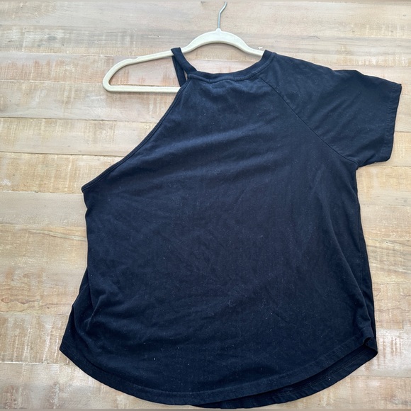 Forever 21 one shoulder distressed short sleeve off the shoulder shirt tee top - Picture 9 of 9